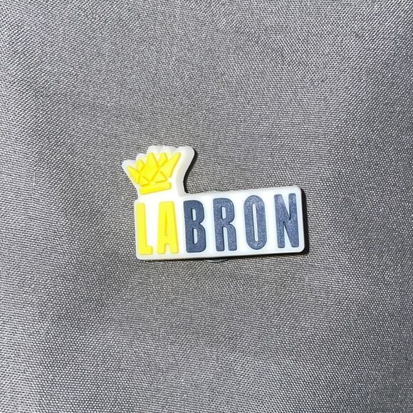 🏁5/$10🏁 Crocs Jibitz Charm - Picture 1 of 1
